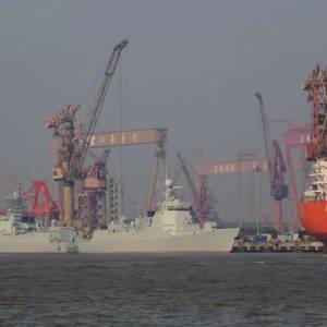 2023年中国海军继续下饺子：将完工10艘新锐盾舰(组图)